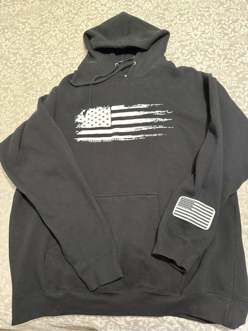 Black Men's Pullover Hoodie with Distressed Flag Graphic